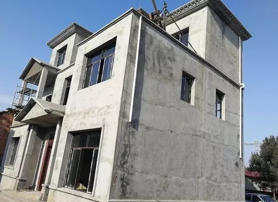 【自建房案例】网友30万盖三层自建房，建成效果让邻居纷纷仿建！