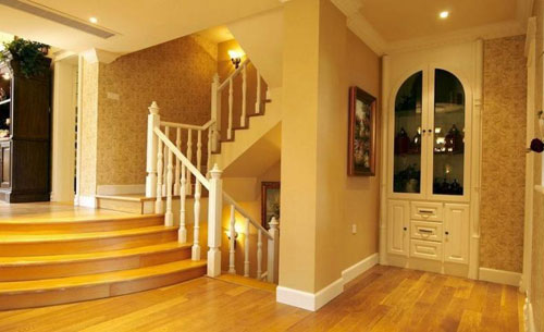 别墅室内家用楼梯的尺寸和宽度